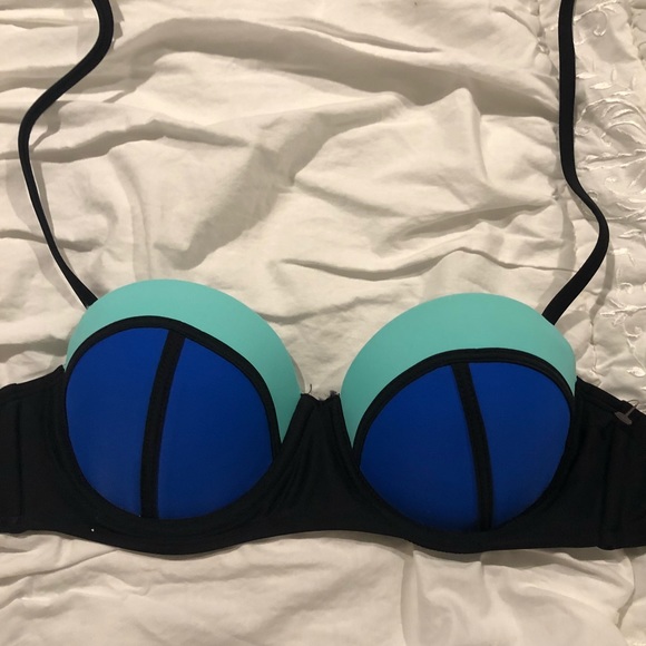 Target Other - Triangle bikini top